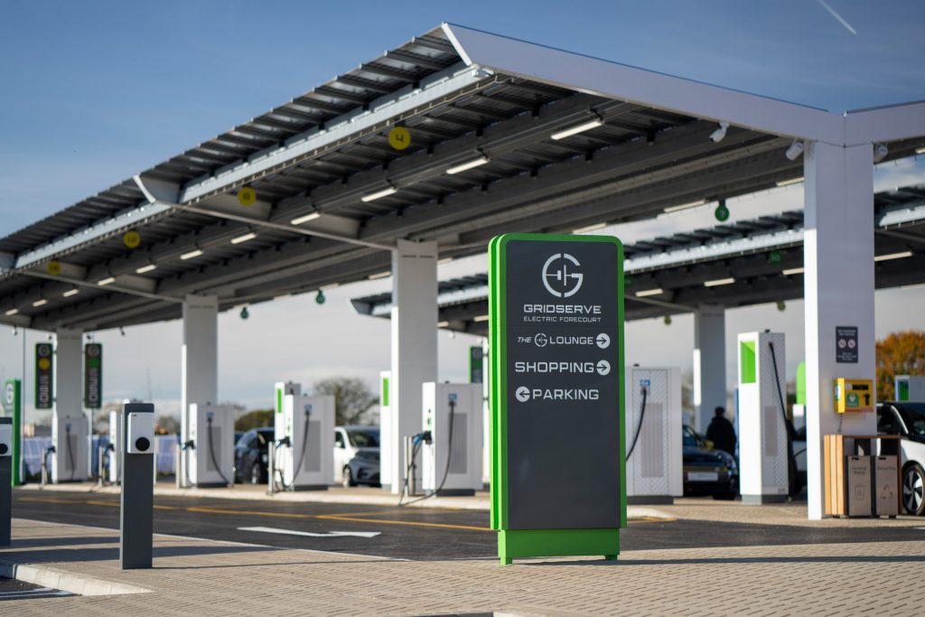 Hitachi Capital ลงทุนใน Electric Forecourt ของ Gridserve